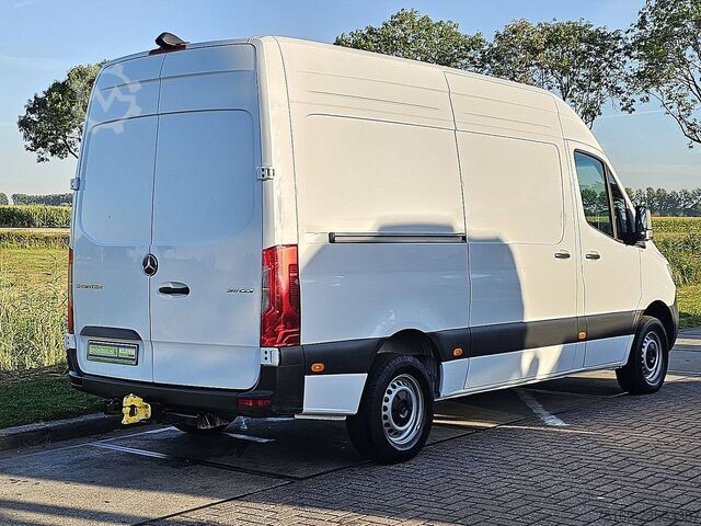 Station wagon con tetto alto MERCEDES-BENZ SPRINTER 311 L2H2 MBUX10  RWD