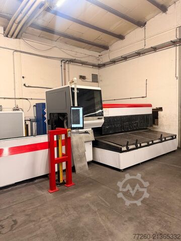 Rohrlaserschneidmaschine Bodor T230