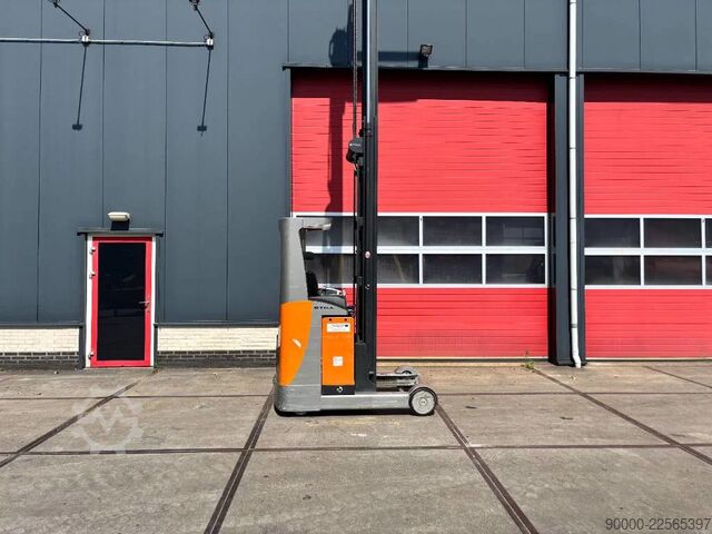 Reach truck Still FMX 17 8.8 meter 1700 kg Reachtruck