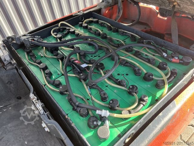 Elektromos háromkerekű targonca Linde E16-02