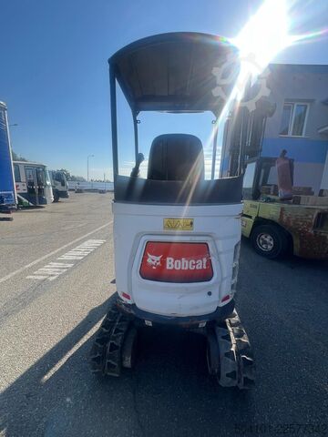 Miniescavadora Bobcat E20 / 2015 Bobcat E20