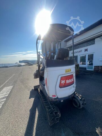 Miniescavadora Bobcat E20 / 2015 Bobcat E20
