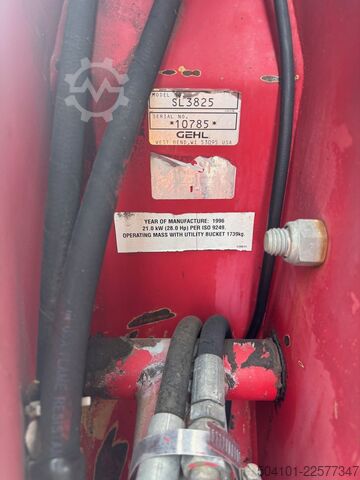 Minicarregadeira Gehl 3825sx Gehl 3825sx