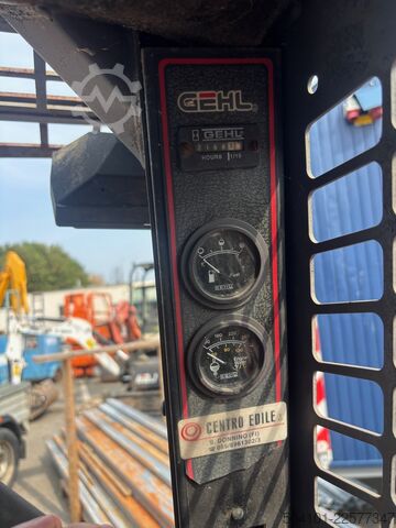 Minicarregadeira Gehl 3825sx Gehl 3825sx