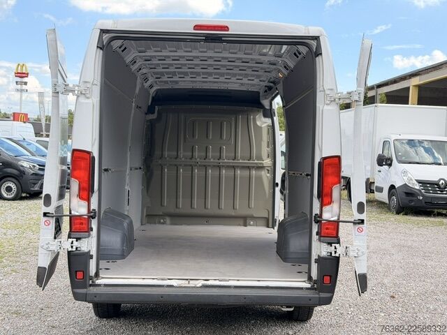 Gesloten bestelwagen met verhoogd dak en lange wielbasis Peugeot Boxer Kasten 435 L4H2  180 AUT/NAvi/PDC