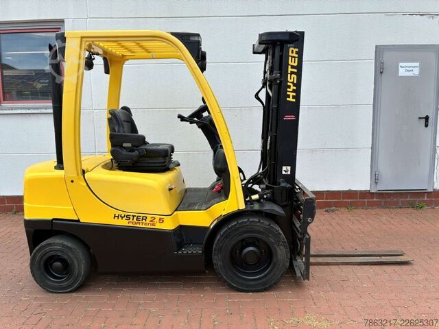 Dízelüzemű targoncá Hyster H 2.5FT