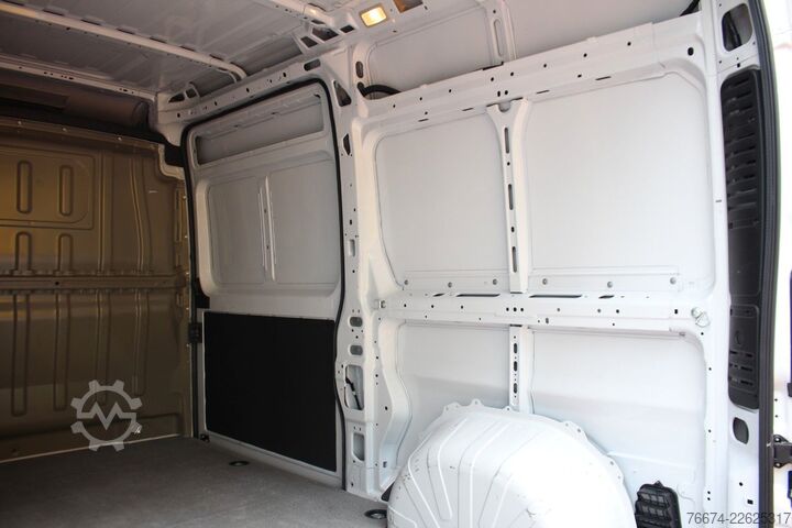 Dobozos furgon Citroën Jumper Kasten 35 L2H2 BlueHDi 140 Standhzg Kamer
