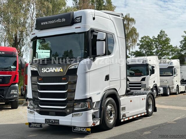 Standart çekici ünitesi SCANIA S580 V8 1500L Leder Standklima Alcoa