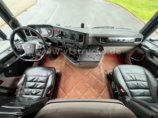 Zware vrachtwagen SCANIA R 650 V8 6x4 Voll/Luft Retarder Leder