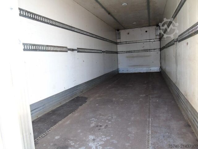 Gesloten bak MAN TGM 18.250 + euro 6 + lift + iso box