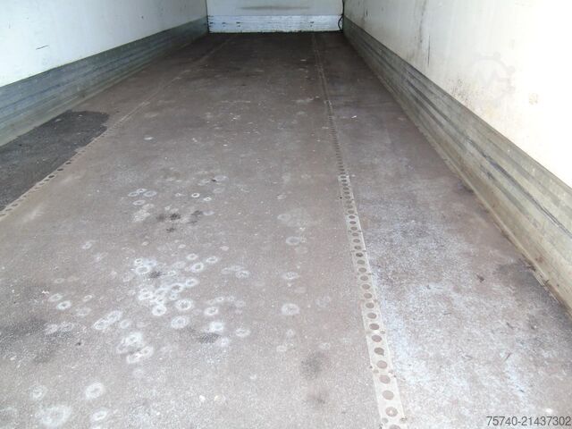 Gesloten bak MAN TGM 18.250 + euro 6 + lift + iso box