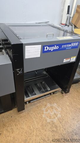 Uppsamlingsmaskin Duplo DC 10/60 mit Stappelauslage