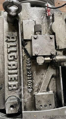Lyukasztó és hajlítógép BIHLER GRM 80