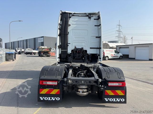Standard SZM VOLVO FH500 Aero Globetrotter XL Miete / Mietkauf