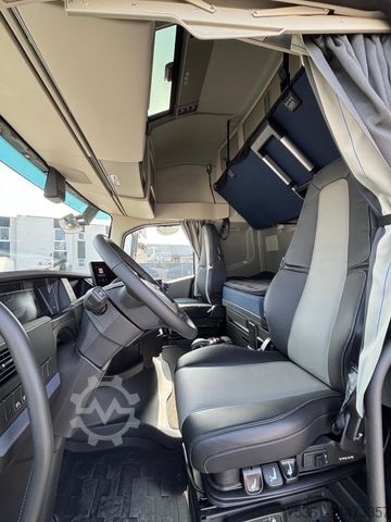 Standard SZM VOLVO FH500 Aero Globetrotter XL Miete / Mietkauf