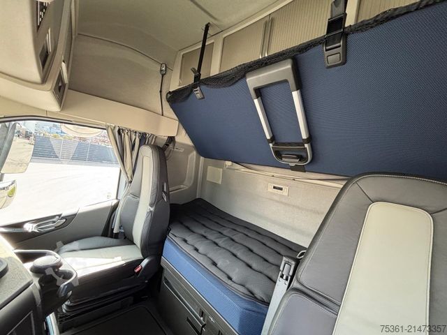 Standard SZM VOLVO FH500 Aero Globetrotter XL Miete / Mietkauf