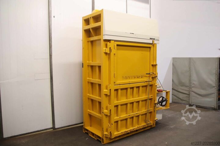 Vertical baler Bramidan 4-0 S50