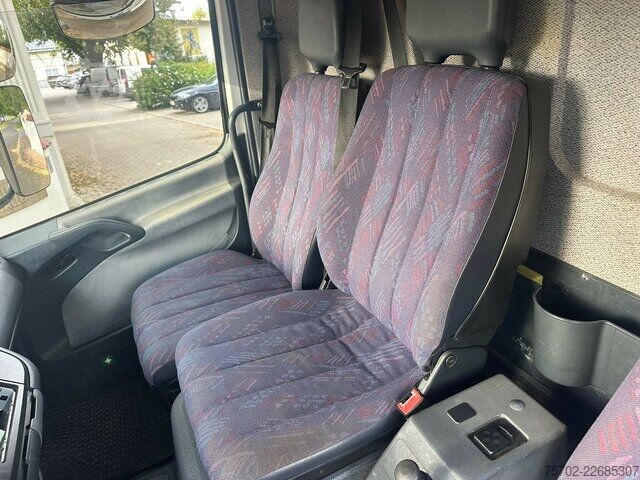 Furgon Mercedes-Benz 817 2-4 Pferde