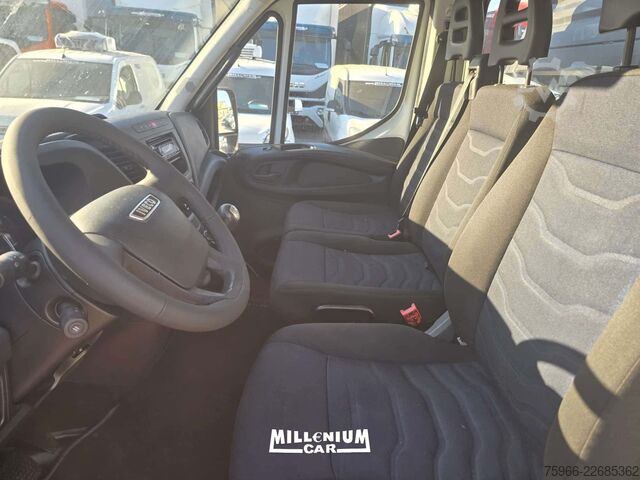 Kiepwagen bestelauto Iveco DAILY 35-12 RIBALTABILE TRILATERALE 2017