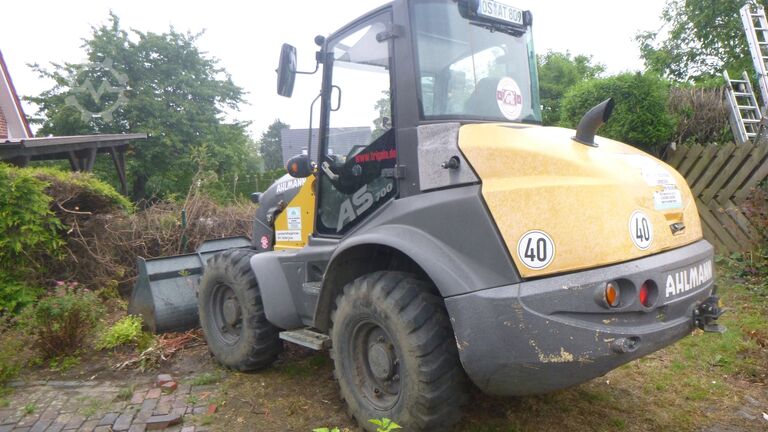Schwenklader MECALAC Ahlmann AS 700
