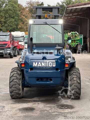 Empilhadeira todo-o-terreno MANITOU M50-4 4x4 Geländestapler