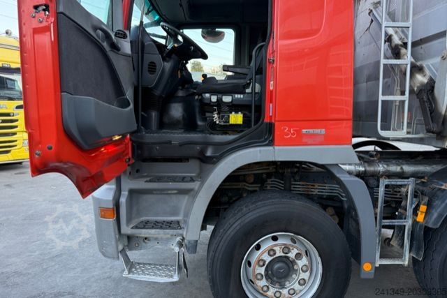 Billenő teherautó MERCEDES-BENZ Actros 3246 8x4 E5 Meiller 3S