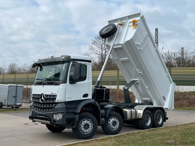 Billenő teherautó MERCEDES-BENZ 4142 8X4  Mulden-  Kipper -  EuromixMTP