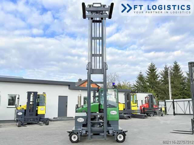 Carretilla retráctil de 4 vías Combilift C4500 GAS DUPLEX 5500 FORK POSITIONER