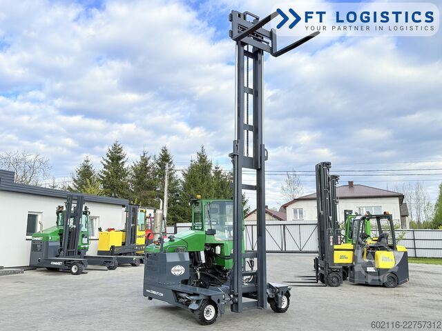 Carretilla retráctil de 4 vías Combilift C4500 GAS DUPLEX 5500 FORK POSITIONER
