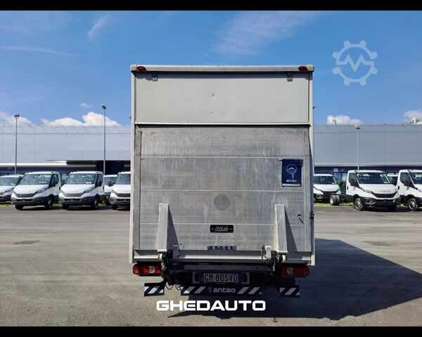 Minibus IVECO 35C14 - 35C14H + SPONDA ANTEO MONTACARICHI