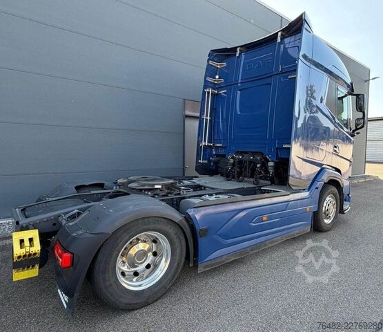 Standard dragbil DAF XG 530 FT NGD AUT LM SpurH SpurW
