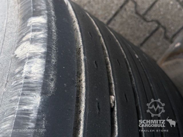 Nyitott ponyvás félpótkocsi Schmitz Cargobull Curtainsider Mega