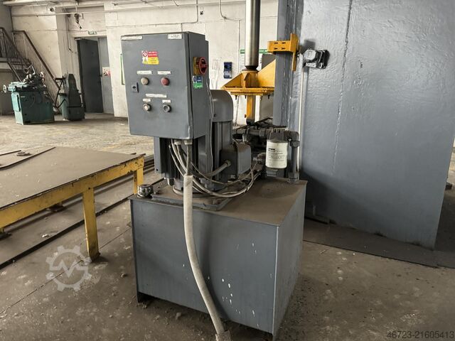 υδραυλική πρέσα UVA 