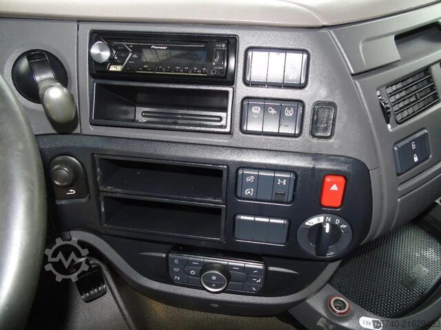 Standard tractor DAF XF 106.480 + EURO 6 + SPOILER