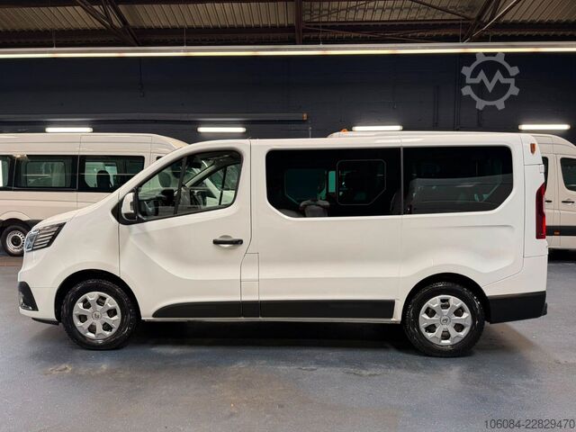 Minibus RENAULT Trafic Kombi L1H1 Life Style 8 Sitze AC LED PDC