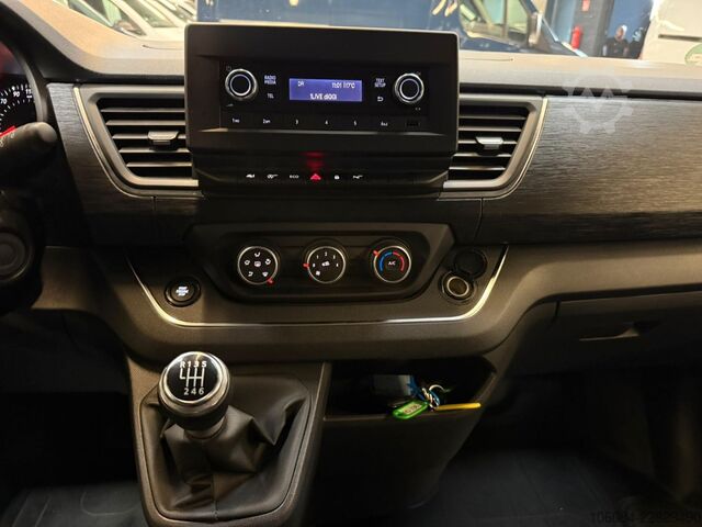 Minibus RENAULT Trafic Kombi L1H1 Life Style 8 Sitze AC LED PDC
