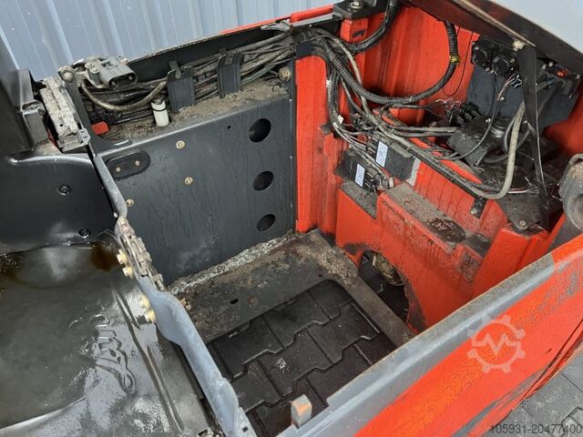 Carretilla eléctrica de 3 ruedas Linde E16H-02