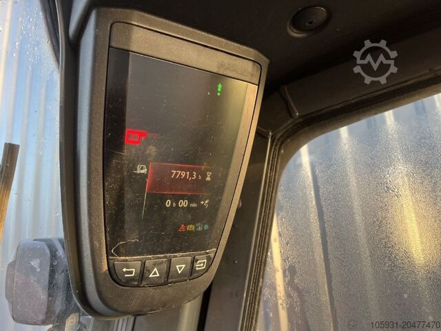 Carretilla eléctrica de 4 ruedas Linde E25-02