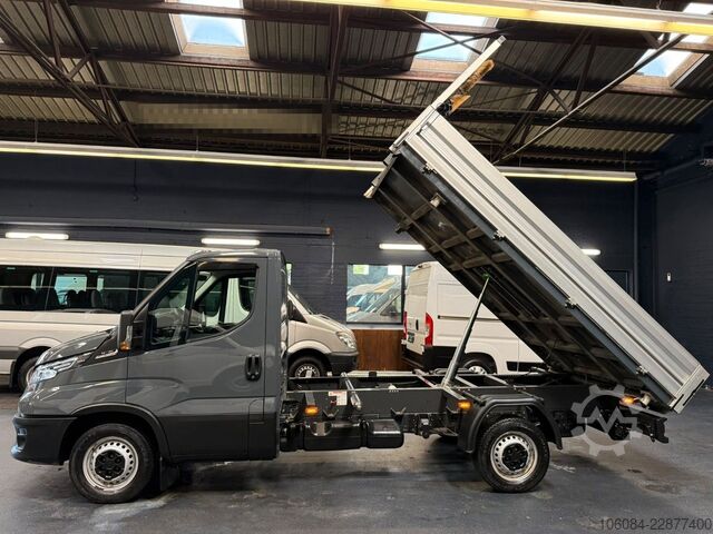Autoutilitară basculantă IVECO Daily 35S18 3,0l 3 Seiten Kipper KLIMA AHK 3,5T