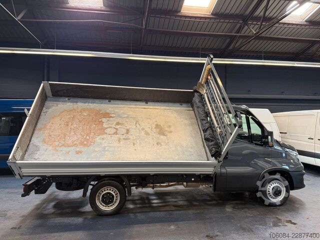 Autoutilitară basculantă IVECO Daily 35S18 3,0l 3 Seiten Kipper KLIMA AHK 3,5T