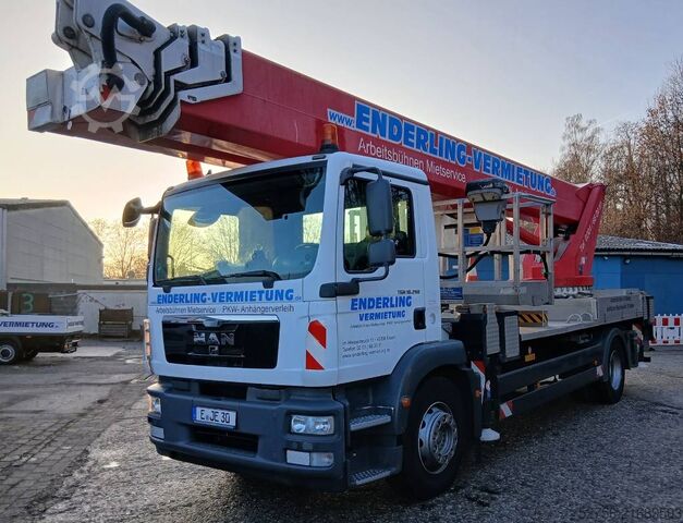 Vrachtwagenhoogwerker Palfinger / Wumag WT 450