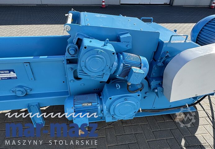 Fahasító Aprítógép Aprítógép JENZ HE180-500WEA z gąsienicą