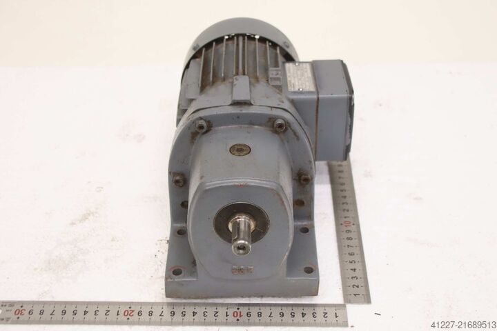 Motoréducteur 0,37 kW 101 tr/min Flender Himmel Z10-M1C4
