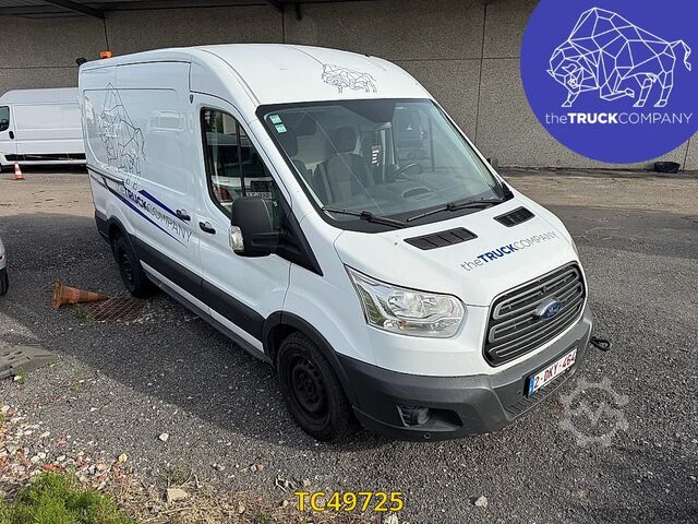 Furgão de painéis Ford Transit 290 L2H2 TREND