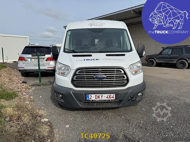 Furgão de painéis Ford Transit 290 L2H2 TREND