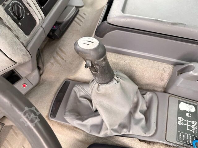 Maquinas Talleres Luis Alonso, S.L. Maquinas Talleres Luis Alonso, S.L. Maquinas Talleres Luis Alonso, S.L.