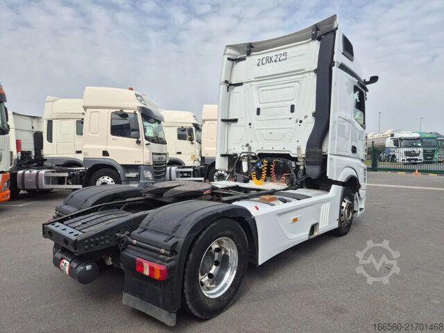 Standard-Traktor Mercedes-Benz Actros 1845