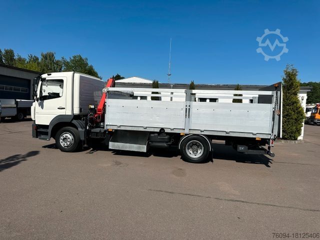 Vrachtauto met open laadbak MERCEDES-BENZ Atego 1222 4x2 Pritsche KRAN Funk Greifer Ladeb.