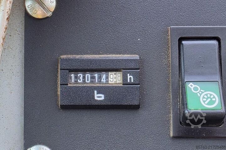 żuraw samojezdny Liebherr LTR1100 Diesel, 100t Capacity, 52m Main Boom, Runn