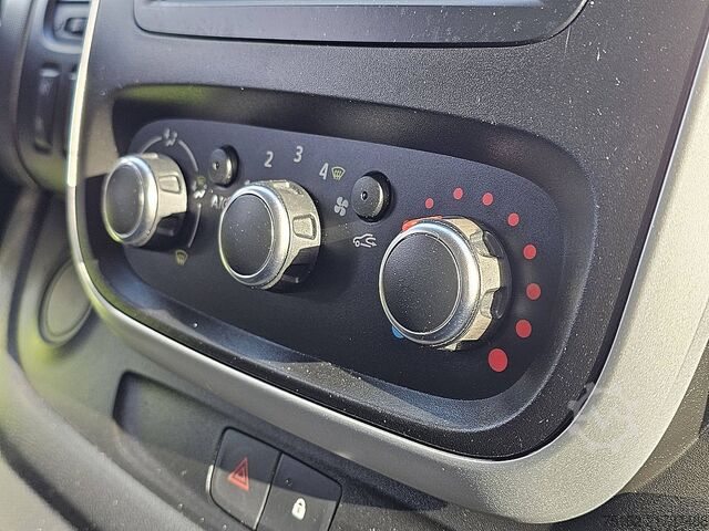 Camioneta familiar de techo alto RENAULT TRAFIC 2.0 DCI DCI 120 ENERGY L2